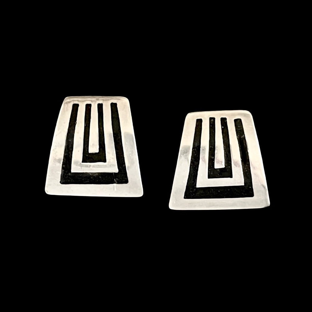 Taxco Mexico sterling silver earrings